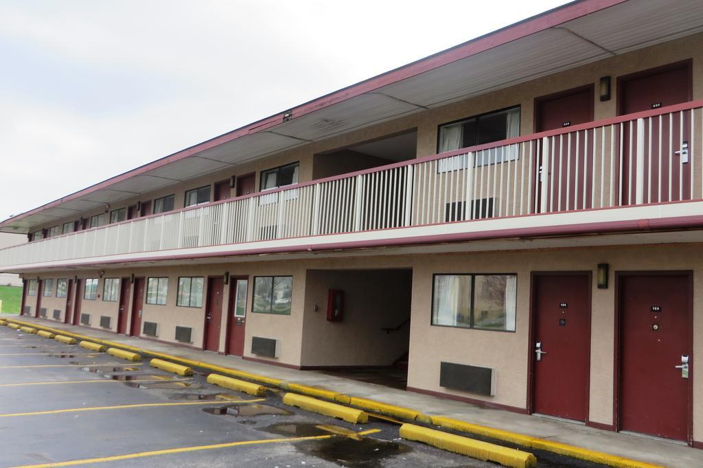 Days Inn By Wyndham Plainfield Exterior foto